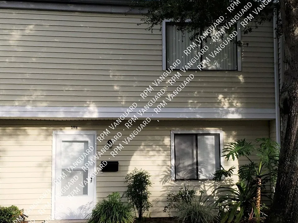 627 Northlake Blvd
