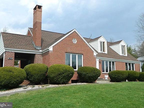 2nd image of 1329 Zion Rd