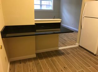 36 Burlington Ave APT 13, Lowell, MA 01851