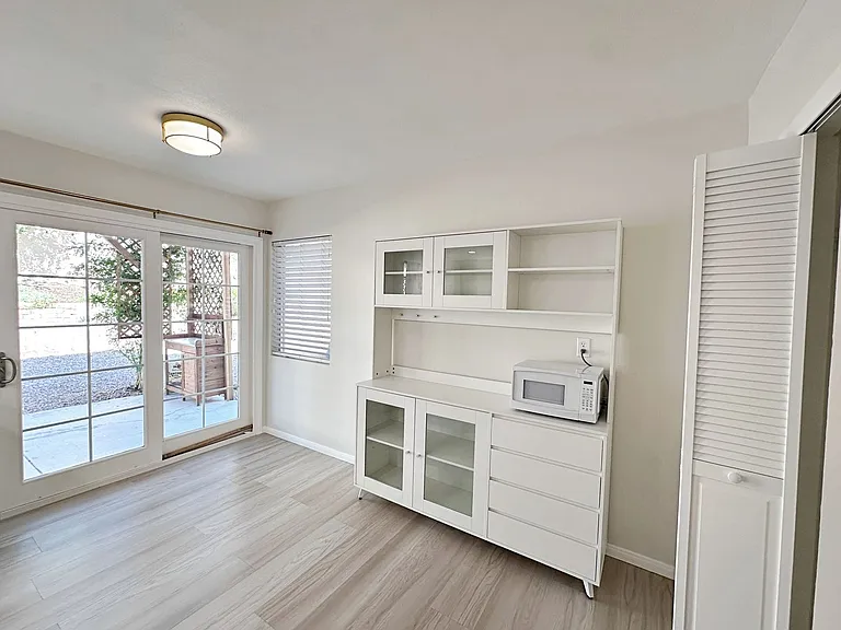 3317 Surfline Dr — Photo 10