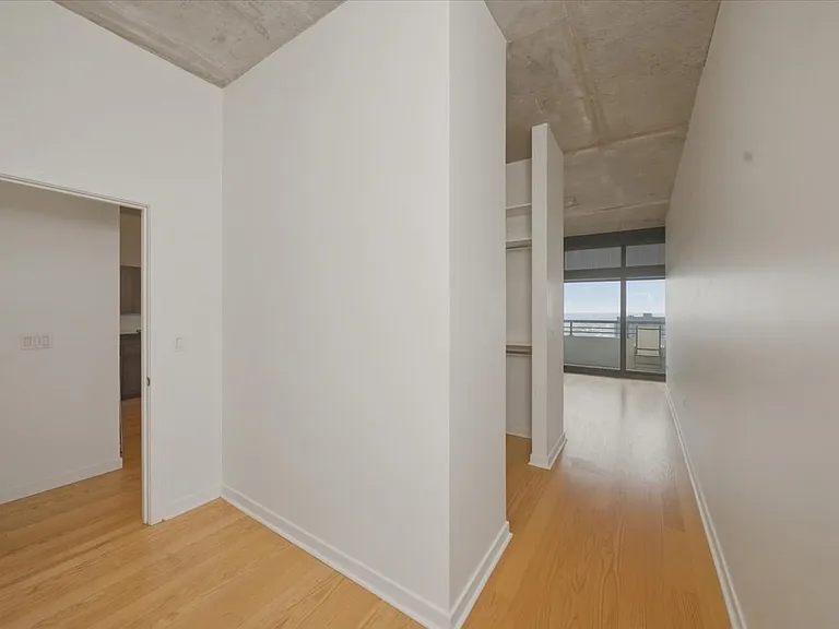235 W Van Buren St #4507 — Photo 19