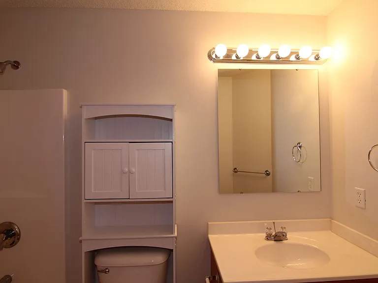 4385 Berkeley Ln — Photo 7