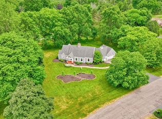 1317 New Seabury Ln, Victor, NY 14564