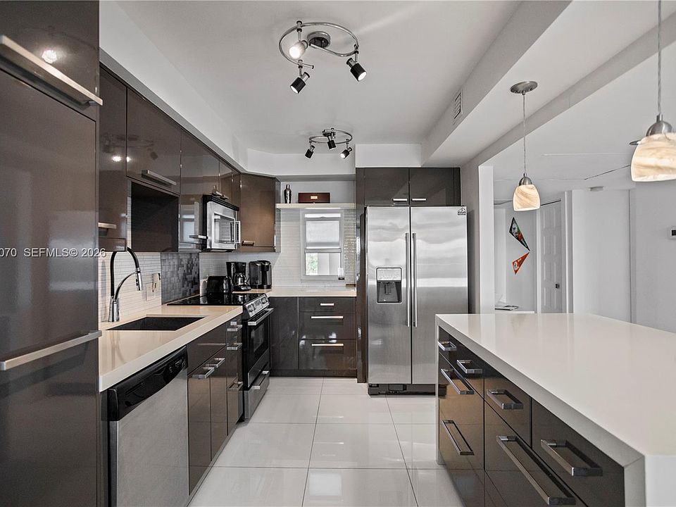 1st image of 3050 N Palm Aire Dr APT 710
