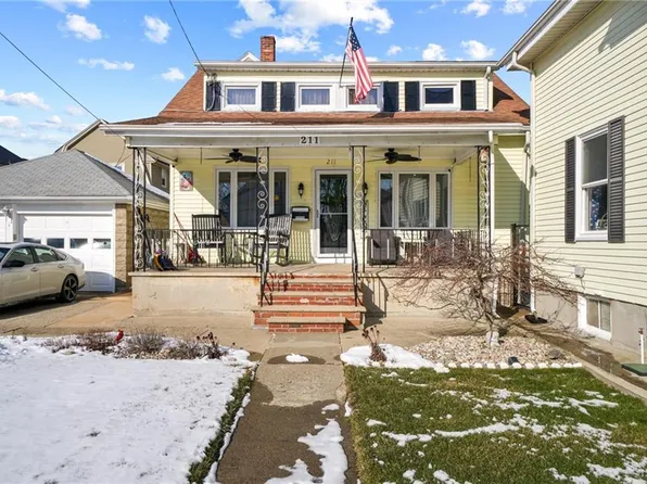 207-211 California Ave, Providence, RI 02905