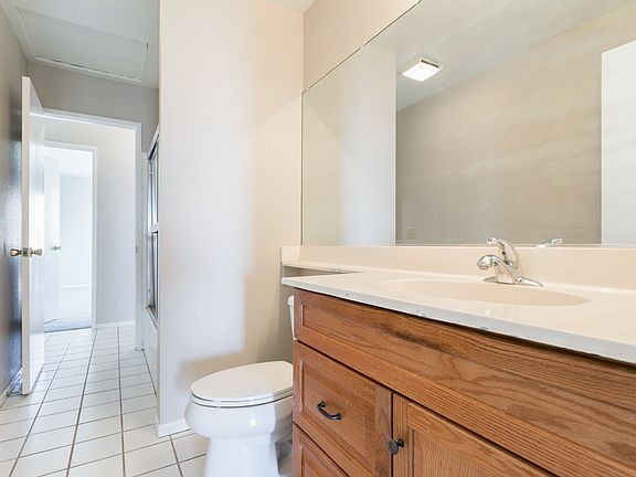 4th image of 27805 Cobblestone Ct