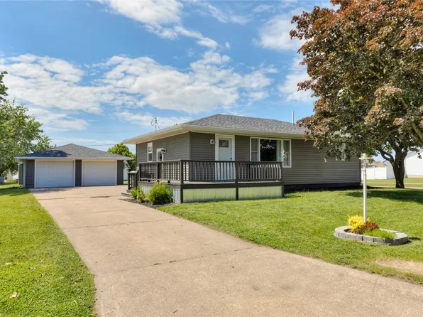 208 W Pleasant St, Monroe, IA 50170