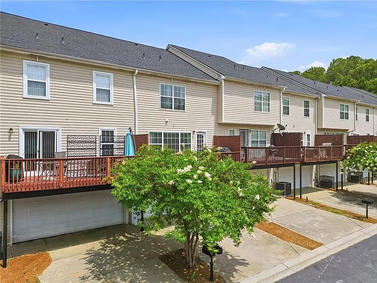 3353 Parc Dr SW — Photo 43