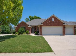 3424 Valley Holw, Norman, OK 73071