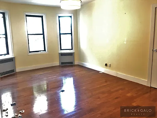 Rented by BRICK & GALO REALTY CORP | media 36