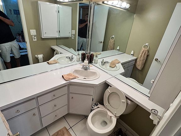 4th image of 24460 N Park Blvd
