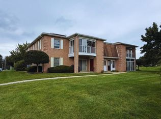 2649 Rolling Green Dr, Macungie, PA 18062
