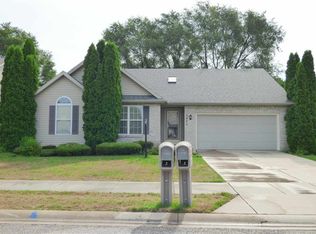 5620 Zappia Dr, Mishawaka, IN 46545