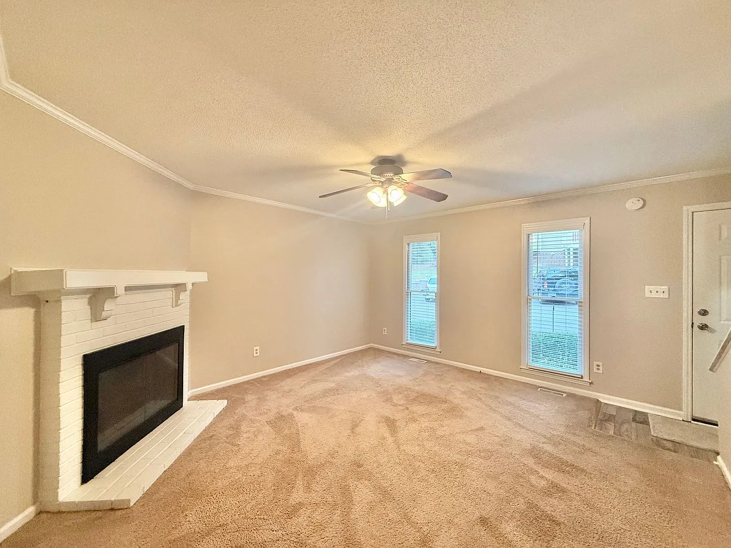 Newly Remodeled 2BD, 2.5BA North Raleigh Townhome in a Prime Location Near Interstates, North Hil... — Photo 2