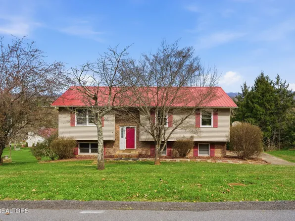 905 S Sherbrooke Cir, Mt Carmel, TN 37645
