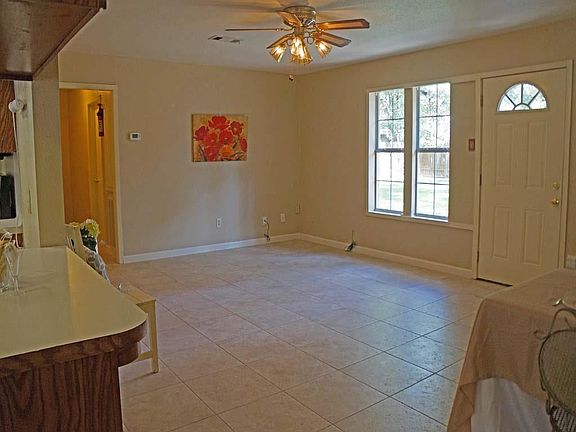 3rd image of 408 Chateau Woods Parkway Dr