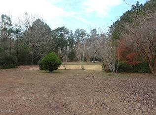 519 Green Acres Dr, Hampstead, NC 28443