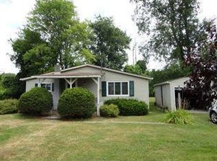 7834 Gill Rd, Gasport, NY 14067