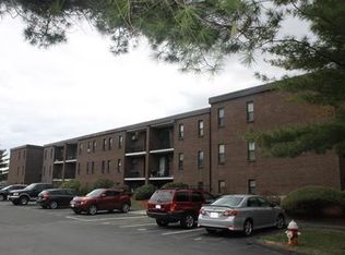 11 Riverside Ave APT 6, Danvers, MA 01923