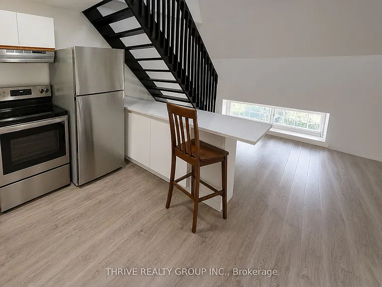 87 Frank St #301 — Photo 3