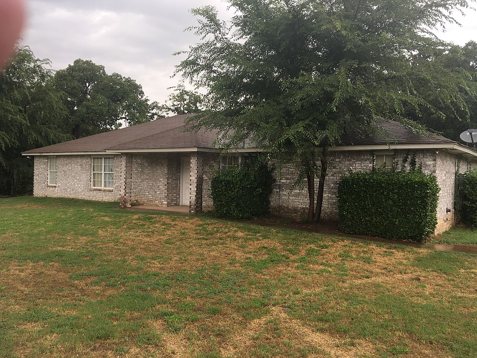 1st image of 1101 N Bradley Ave