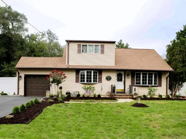 7 Stephen Ave, Lincoln Park Boro, NJ 07035