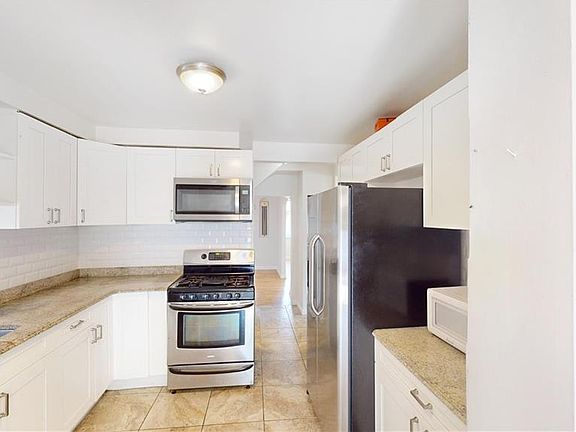 4th image of 3718 Neptune Ave