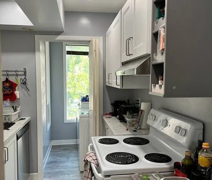 210 McCaul St #2 — Photo 7