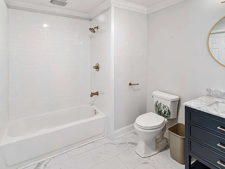 2054 Walton Way — Photo 7