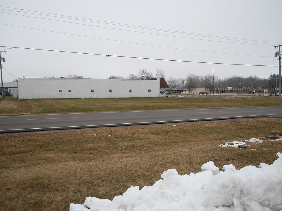 1st image of Columbus Dr