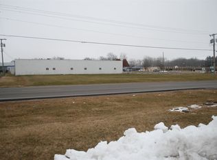 Columbus Dr, Plymouth, IN 46563