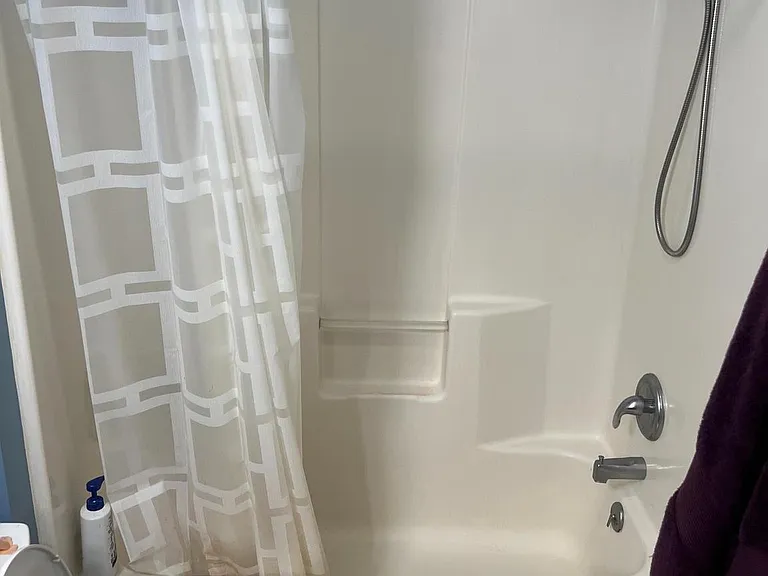 100 Parker Ave #22 — Photo 28
