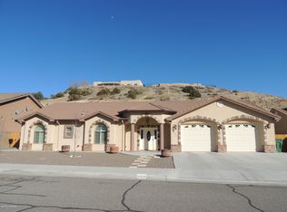4320 Rayos Del Sol Dr, Farmington, NM 87401