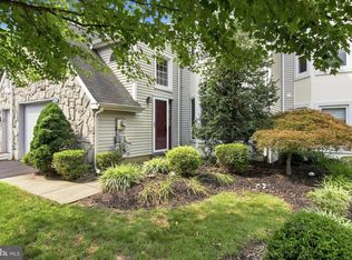 56 Kanon Ct, Newtown, PA 18940