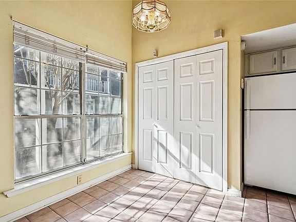 5th image of 2701 Rue St Martin APT C