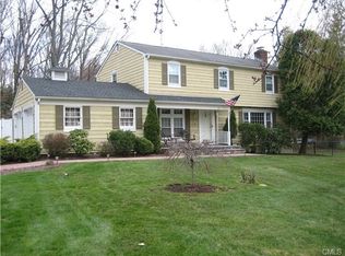 43 Benedict Rd, Bethel, CT 06801