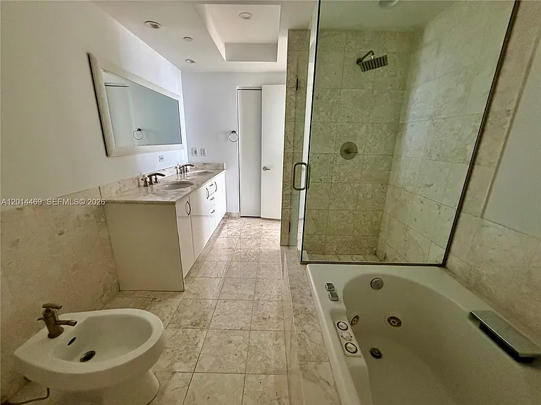 1331 Brickell Bay Dr #1006 — Photo 25