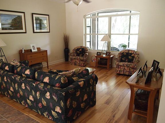 5th image of 1104 Mill Creek Dr