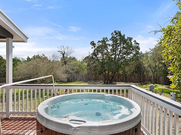 4th image of 201 Raincloud