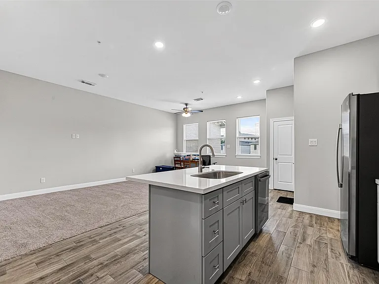 504 Nursery Rd #1203 — Photo 11