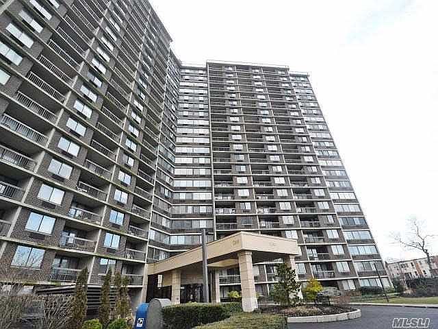 1st image of 1 Bay Club Dr