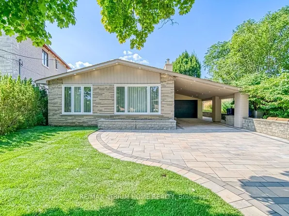 4 Palomino Cres, Toronto, ON M2K 1W1