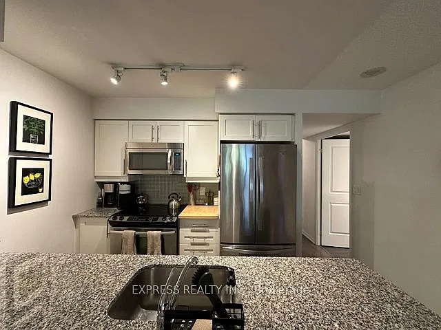 2 bed, $2,700 — Photo 1