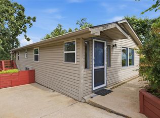 10007 Summit Dr, Rogers, AR 72758
