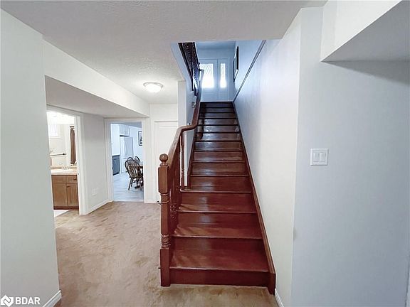 2nd image of 27 Portland St