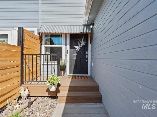 1732 Challis Dr, Mtn Home, ID 83647