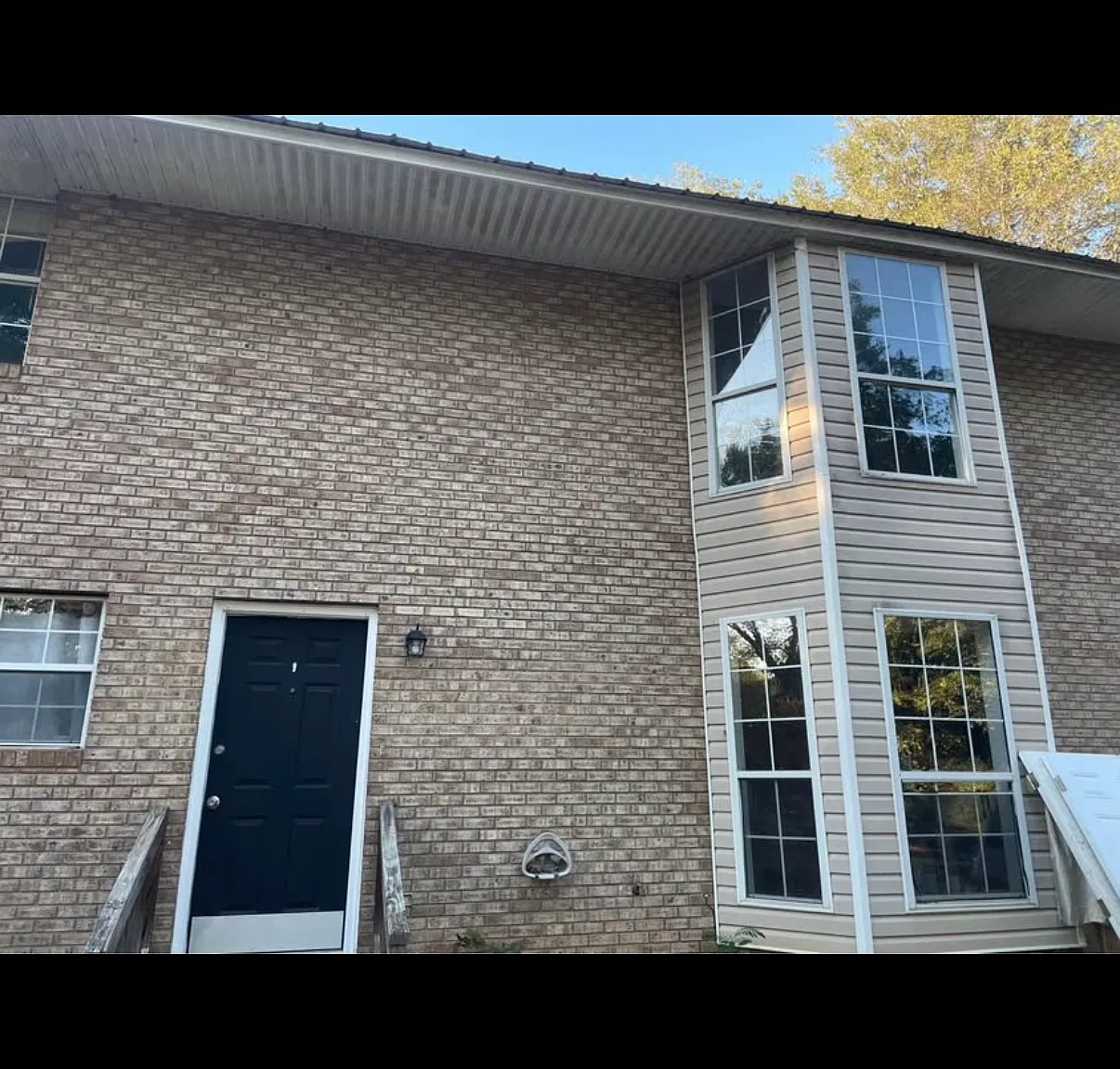 3 bed, 1600 sqft, $1,650 — Photo 1