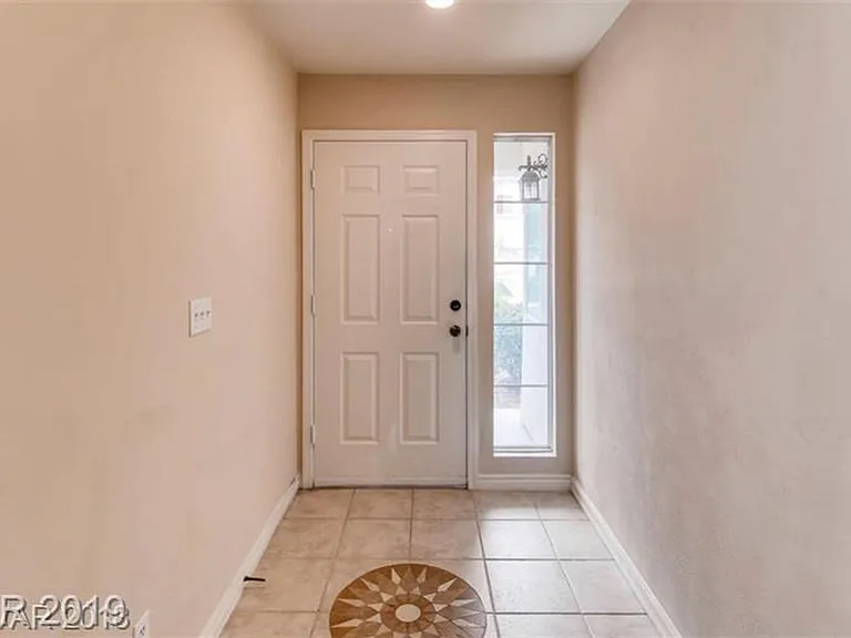 8812 W Tumblewood Ave — Photo 5