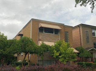 4656 Washington St, Skokie, IL 60076