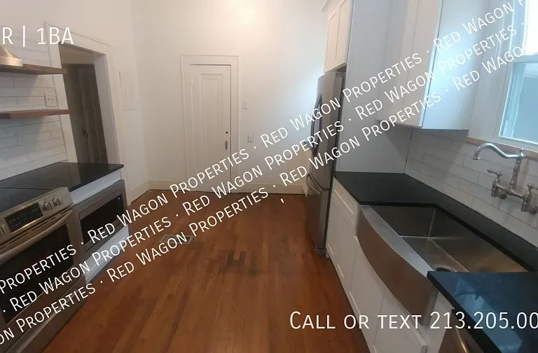 411 W Mistletoe Ave #411 — Photo 5
